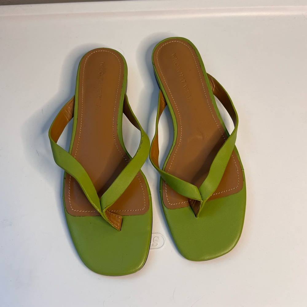 Who what wear green flip flop sandal